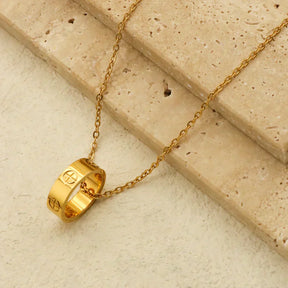 Conjunto Collar, Pulsera y Pendientes Dorados